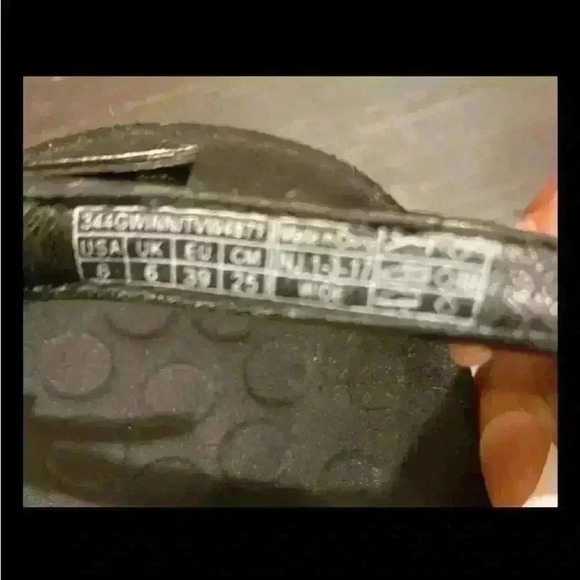 Vionic T strap sandals - Picture 3 of 3